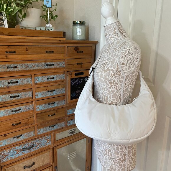 House of Harlow 1960 - Crescent Nylon Zip Hobo Shoulder Bag- White -NWT - Picture 2 of 10